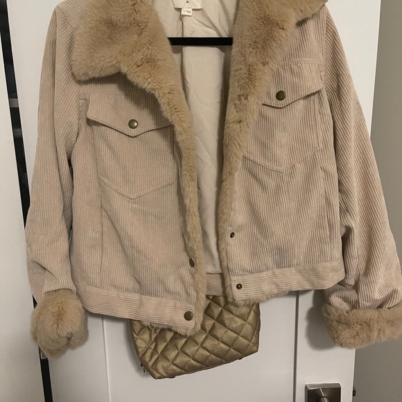 Corduroy pale pink fur jacket - Picture 3 of 5